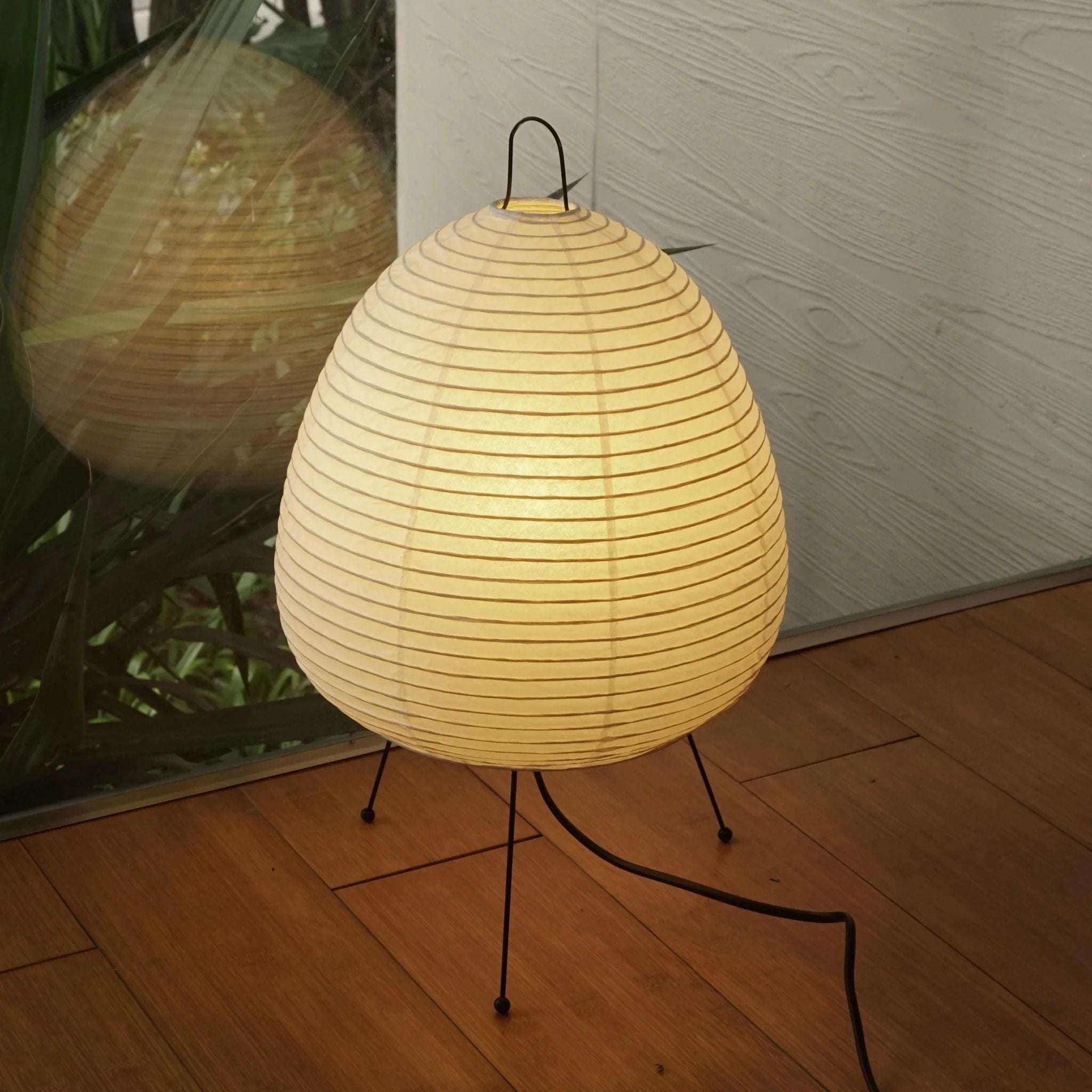 Leuke - Handmade Washi Paper Lantern Table Lamp