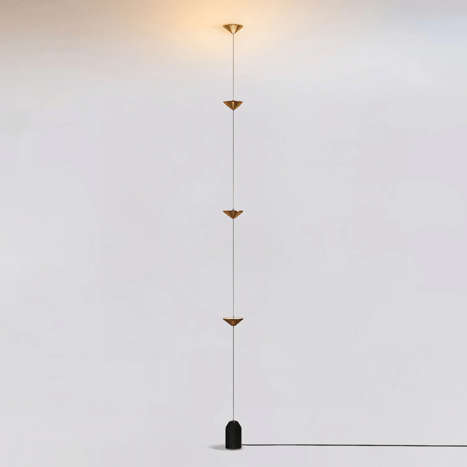 Ouranie - Floor-to-Ceiling Tension Cable Floor Lamp