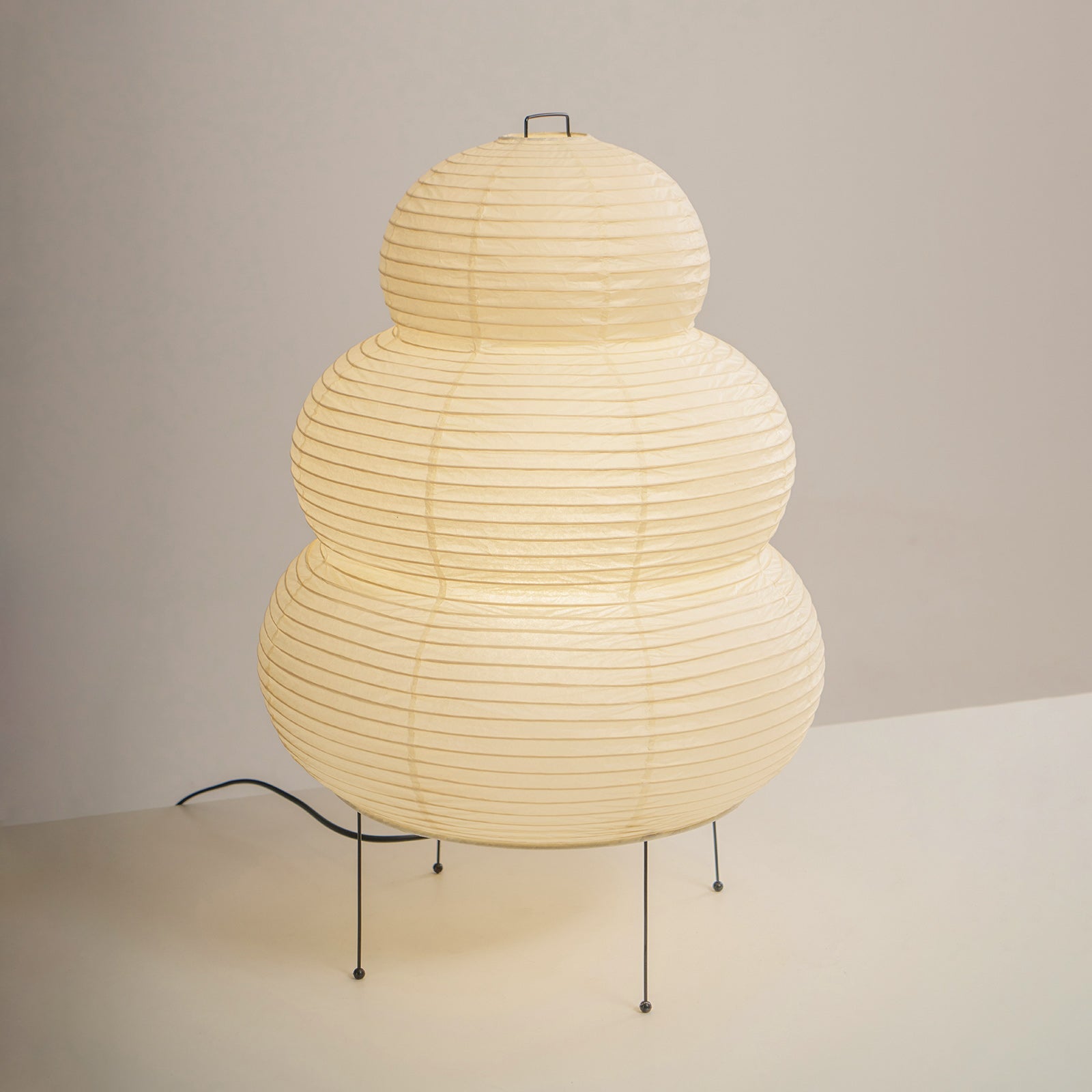 Leuke - Handmade Washi Paper Lantern Table Lamp