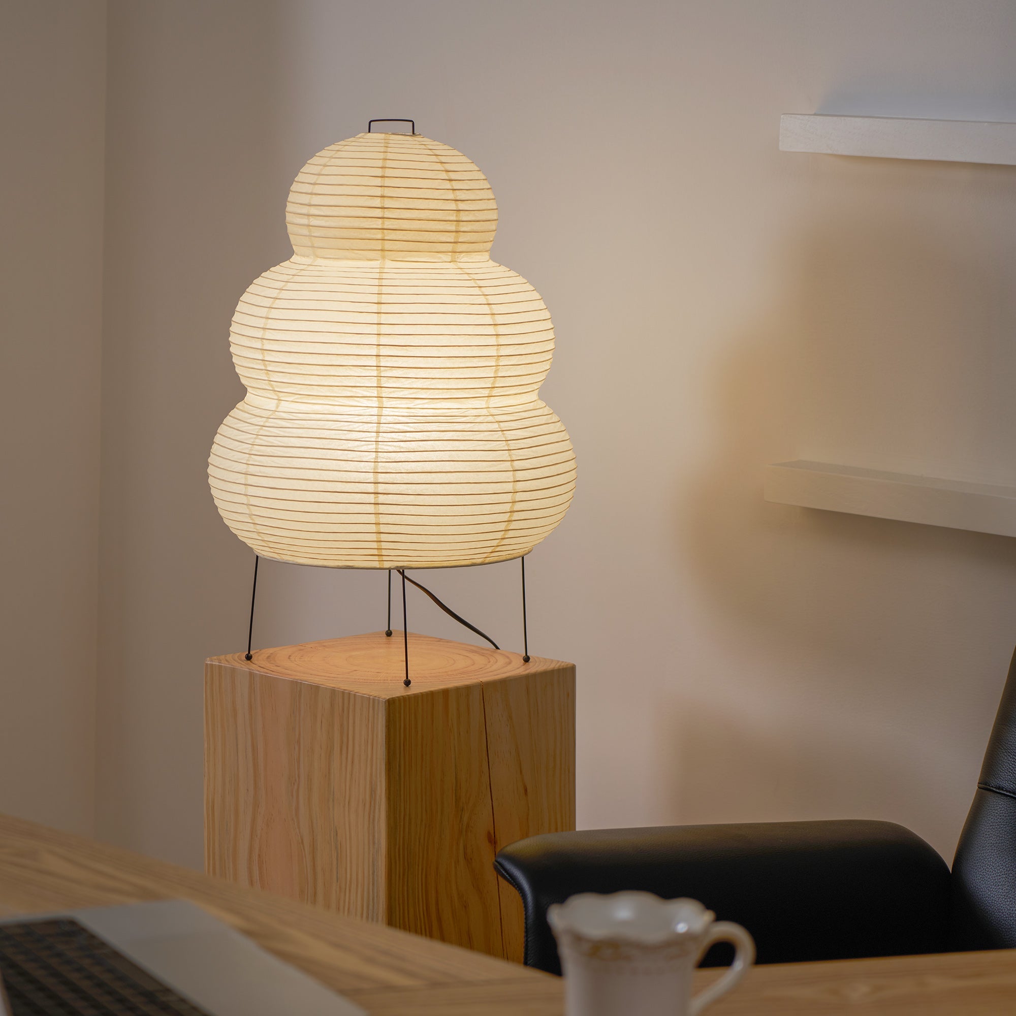 Leuke - Handmade Washi Paper Lantern Table Lamp