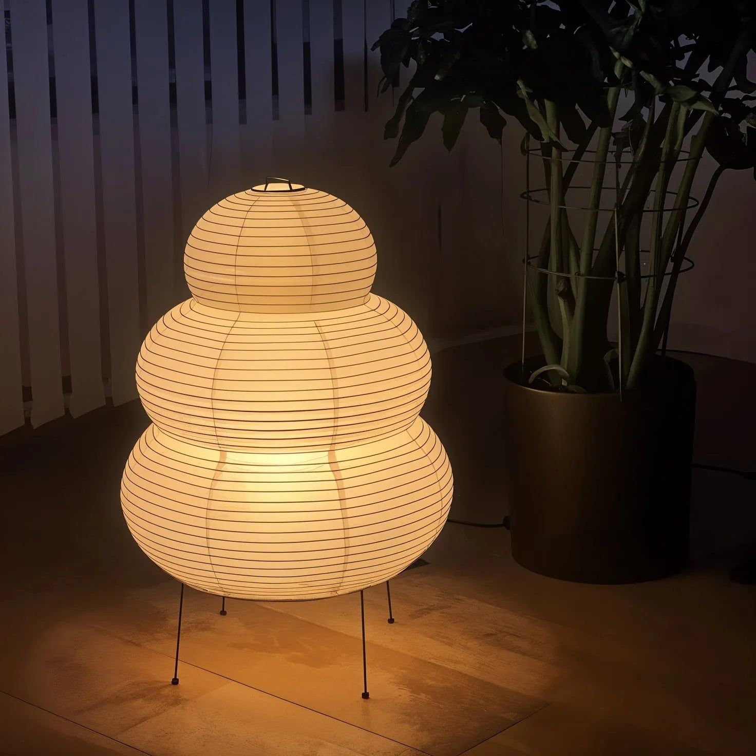 Leuke - Handmade Washi Paper Lantern Table Lamp