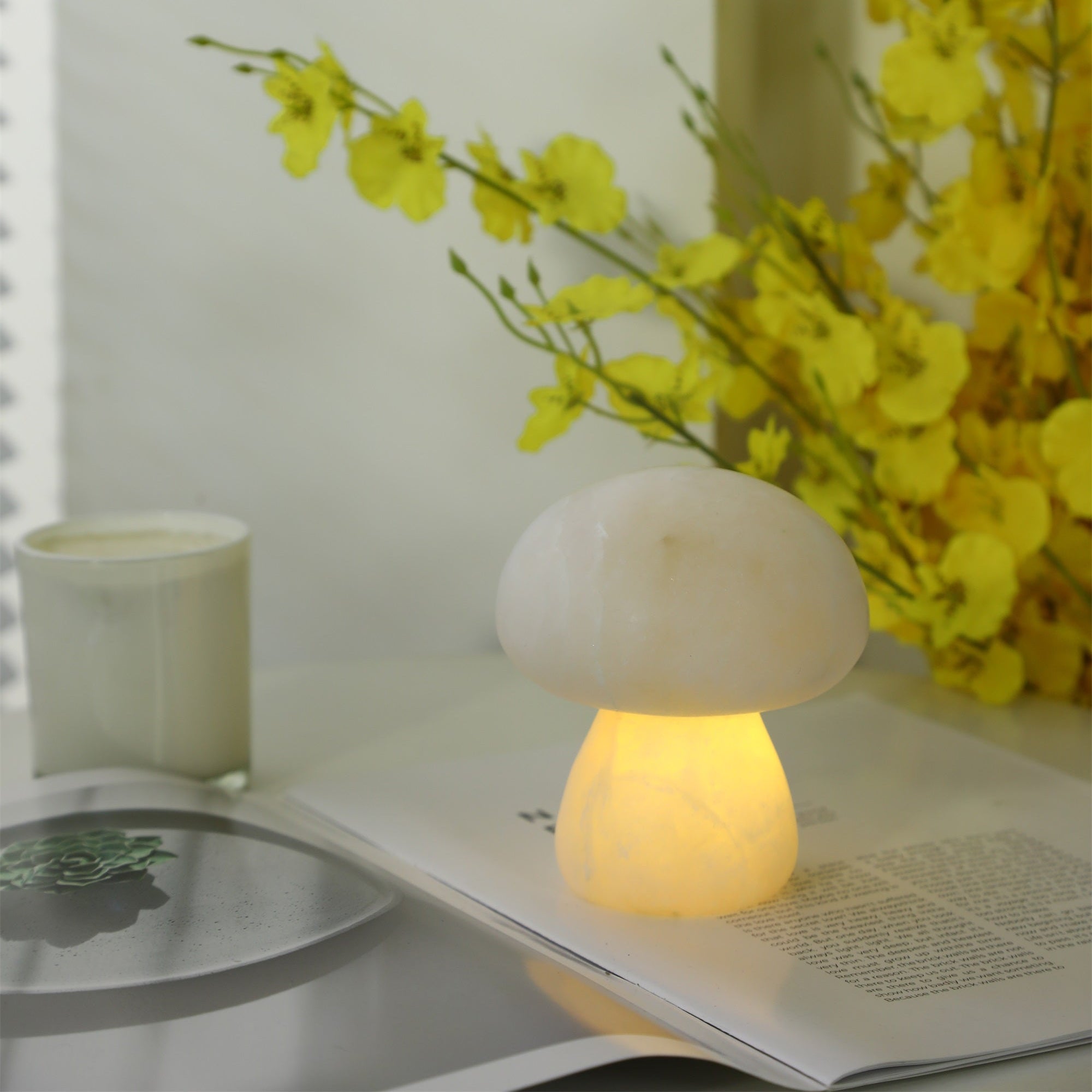 Alkmene - Alabaster Mushroom Table Lamp