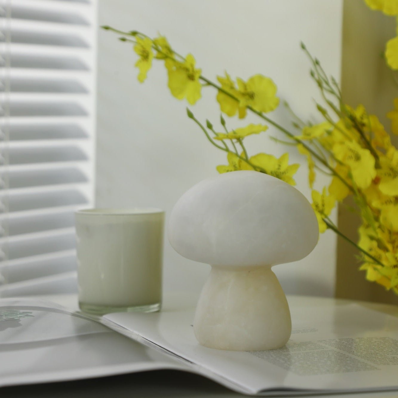 Alkmene - Alabaster Mushroom Table Lamp