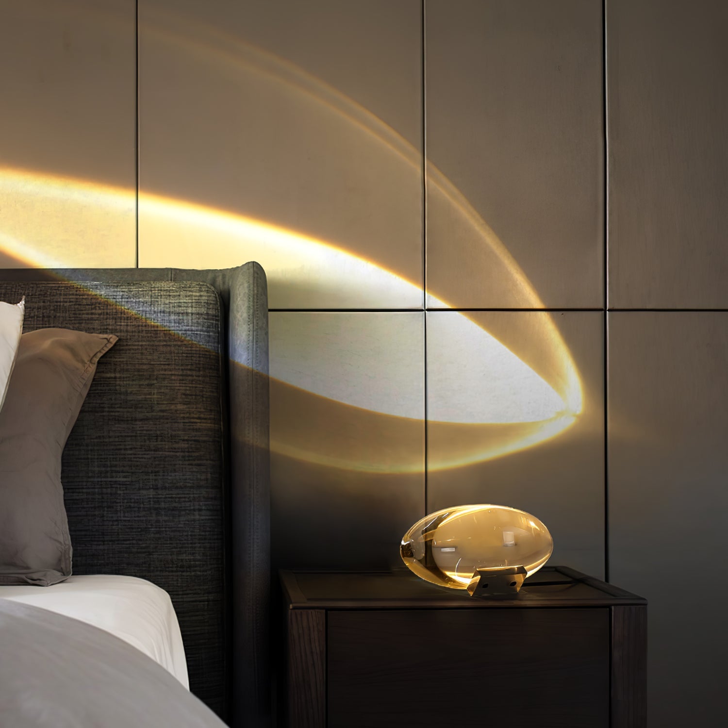 Lithea - Crystal Glass Oval Table Lamp