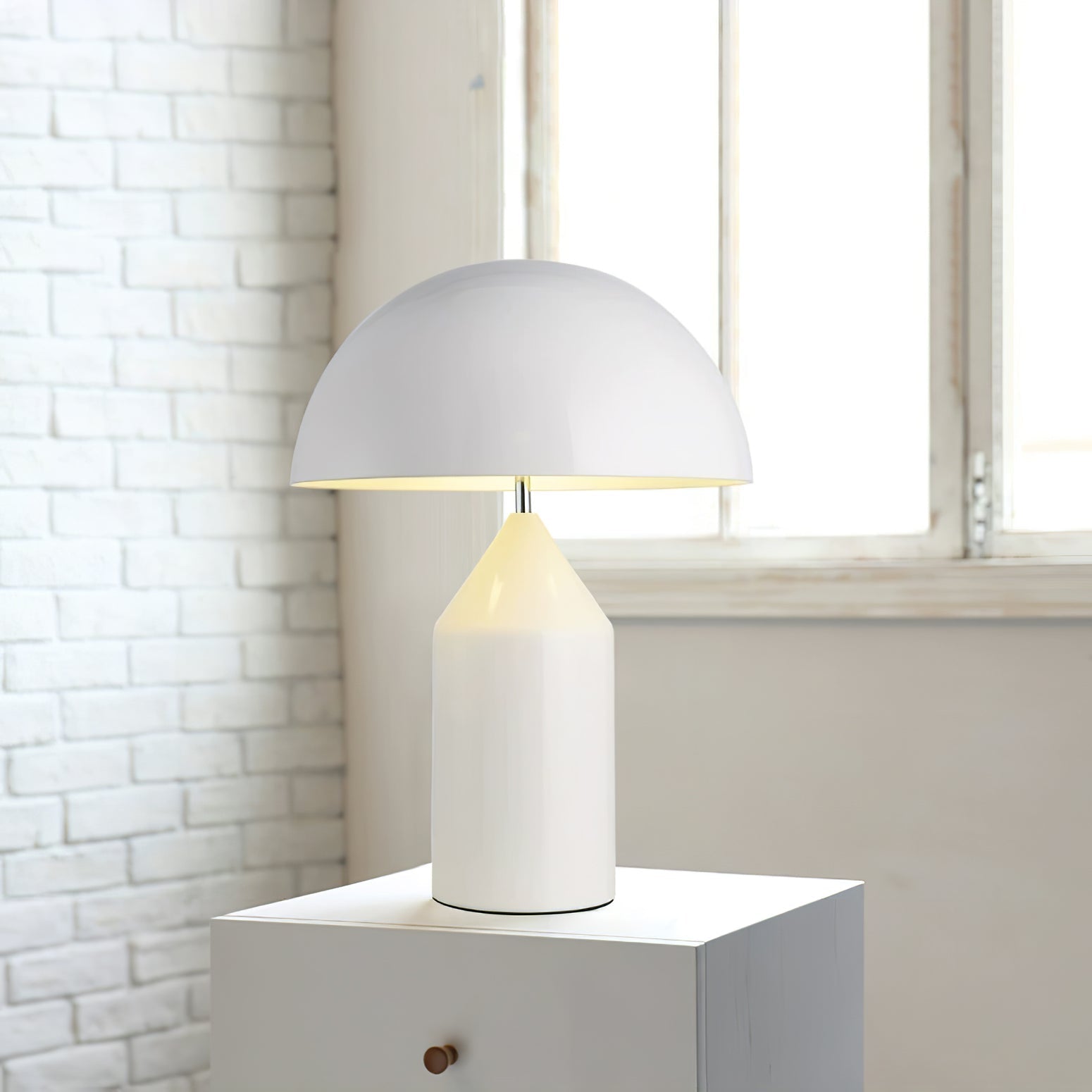 Metis - Geometric Metal Table Lamp