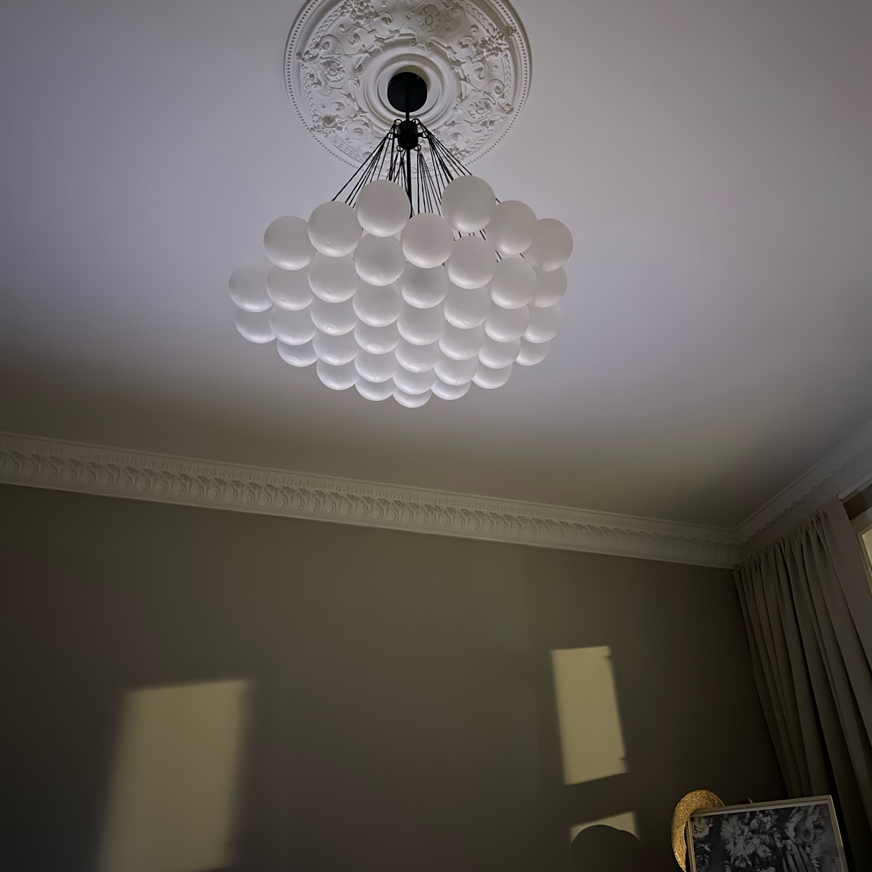 Pontos - Hand-Frosted Glass Bubble Chandelier