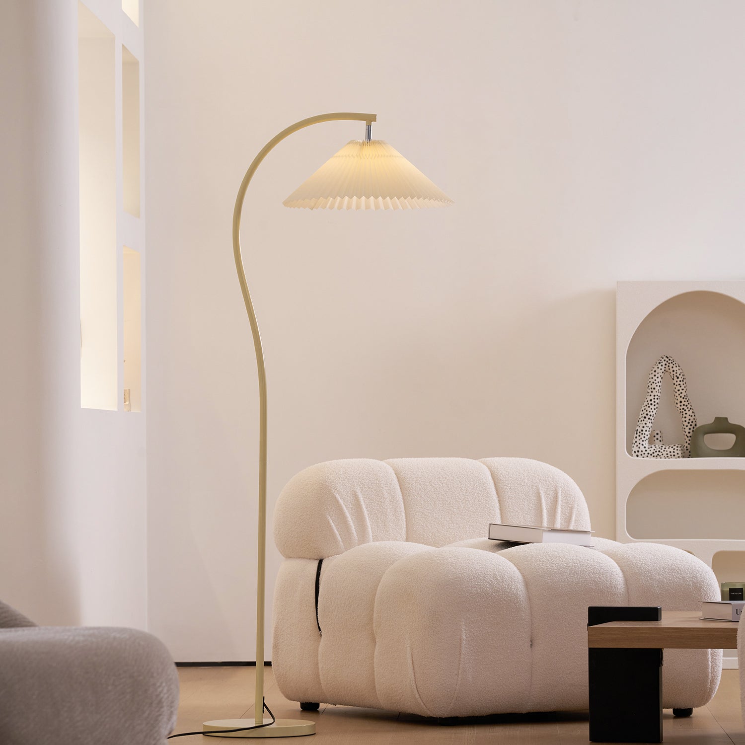 Kleodora - Pleated Linen Floor Lamp