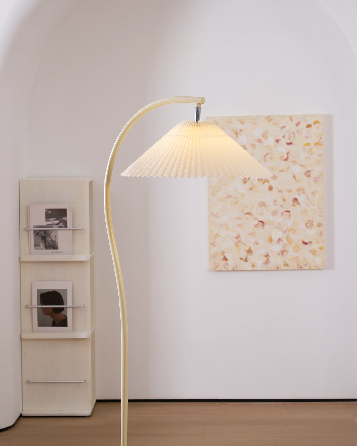 Kleodora - Pleated Linen Floor Lamp