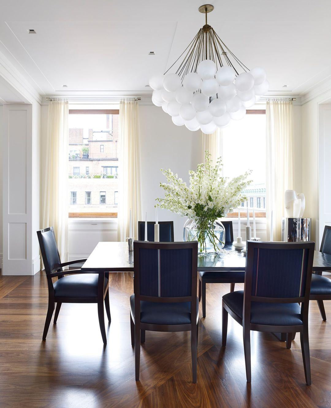 Pontos - Hand-Frosted Glass Bubble Chandelier