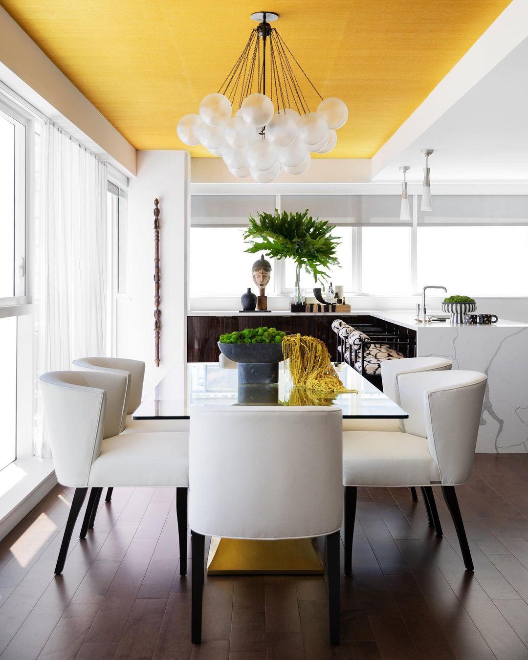 Pontos - Hand-Frosted Glass Bubble Chandelier