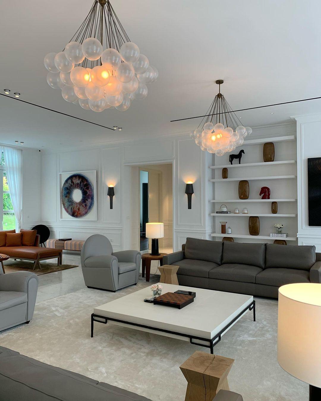 Pontos - Hand-Frosted Glass Bubble Chandelier