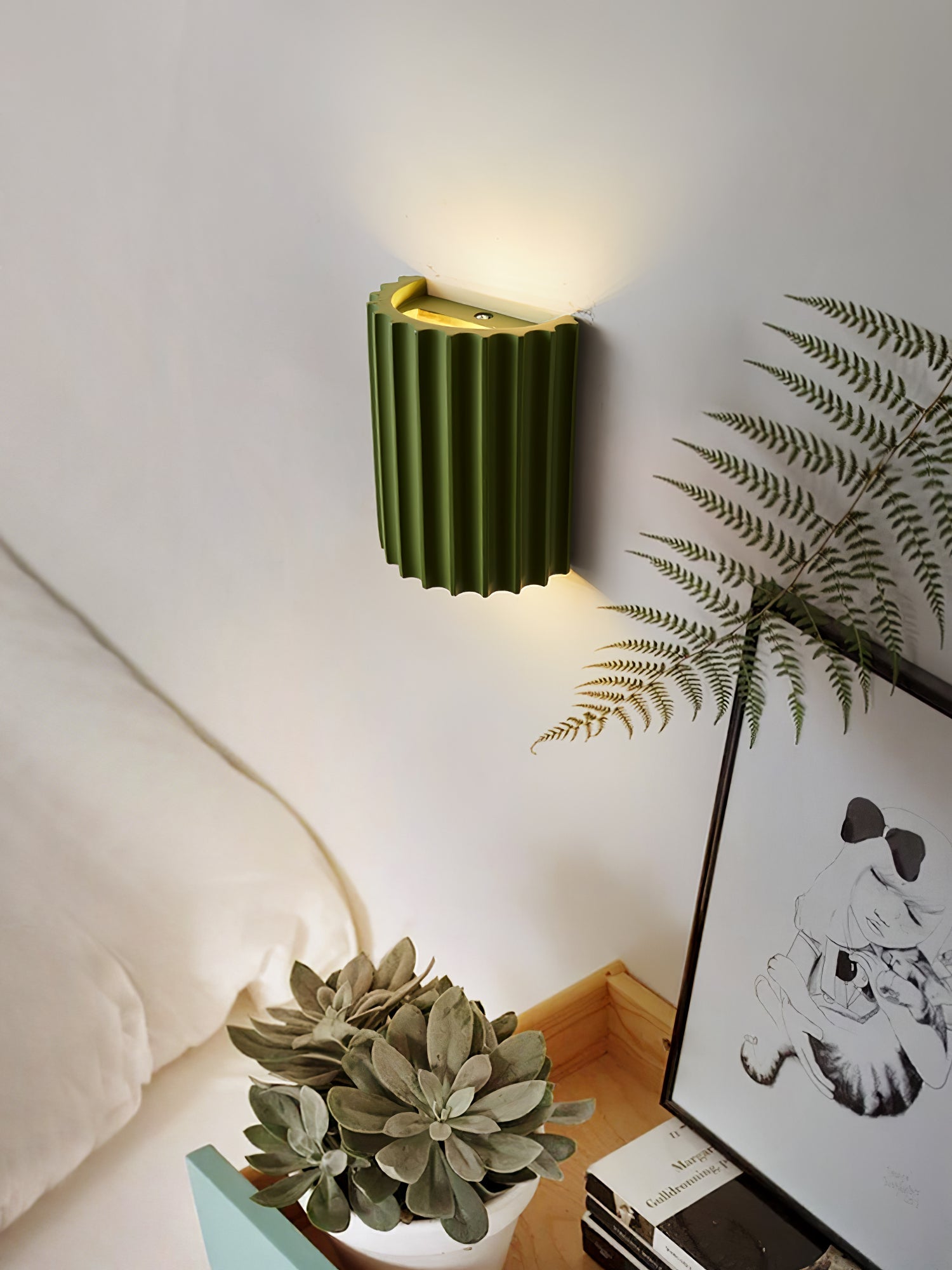 Shane Fluted Resin Up and Down Wall Light – detail 5