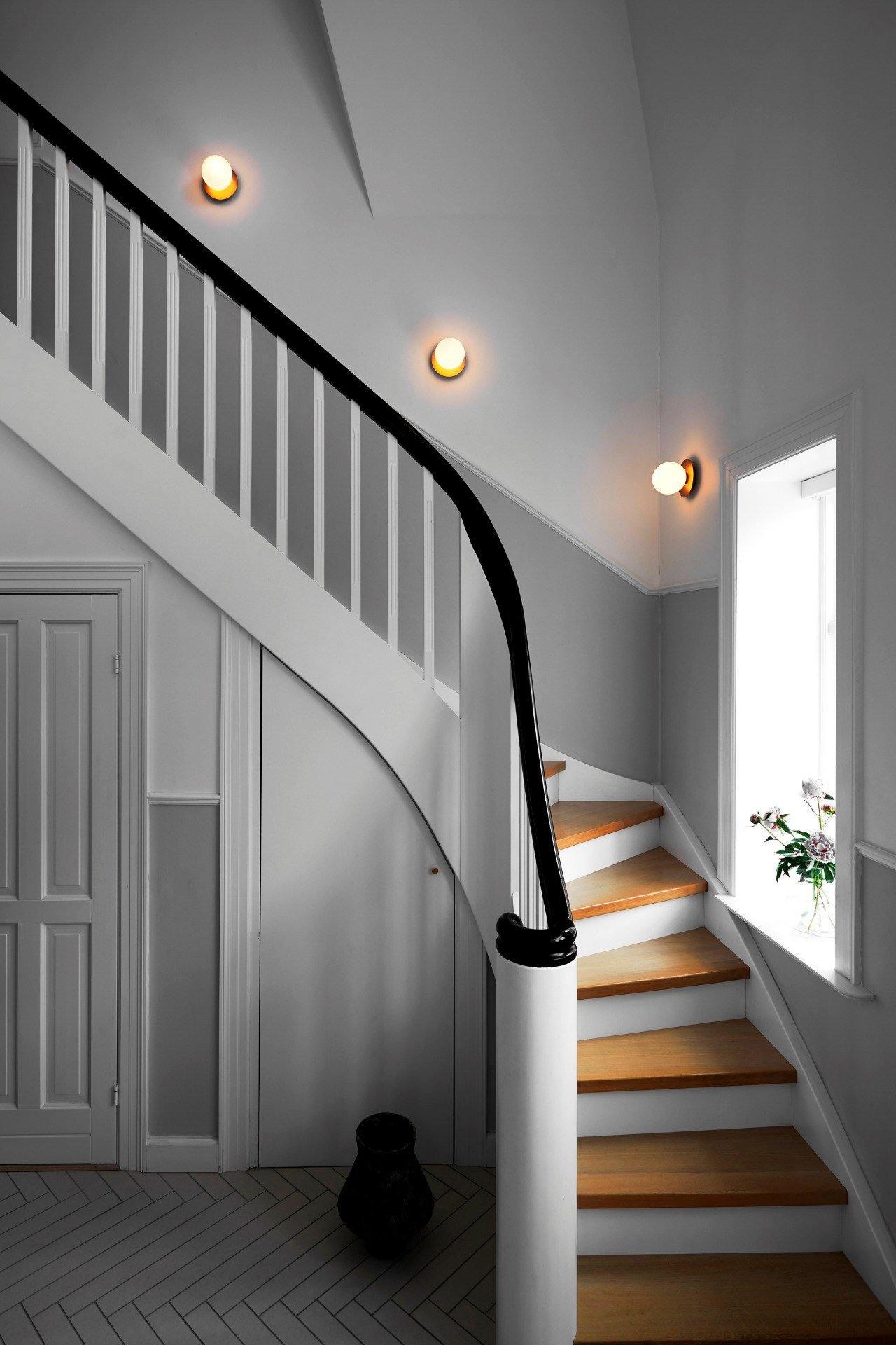 Molpe - Brass and Glass Wall Lamp