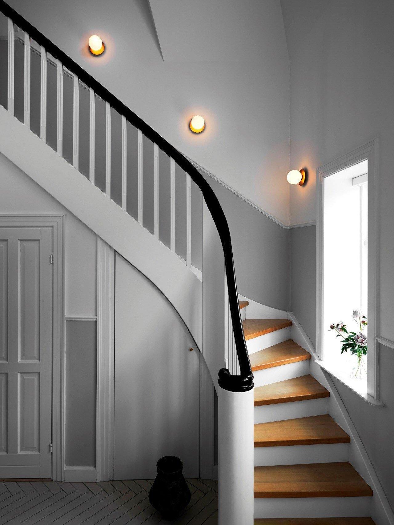 Molpe - Brass and Glass Wall Lamp
