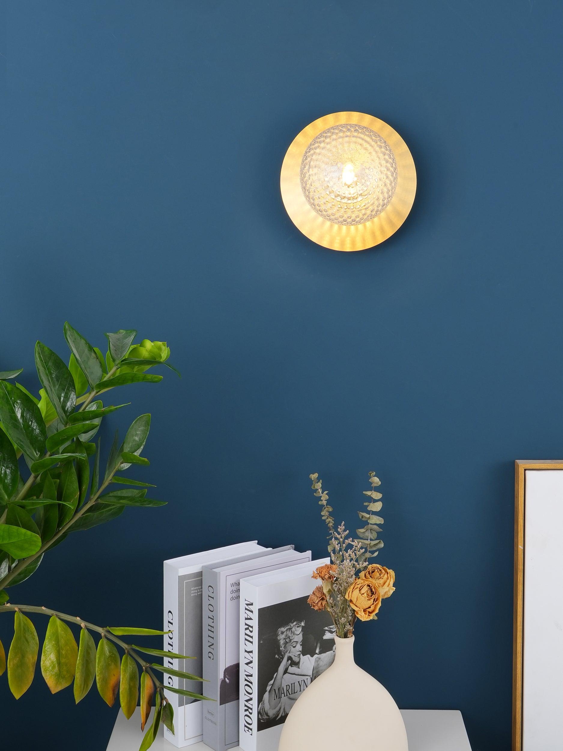 Molpe - Brass and Glass Wall Lamp