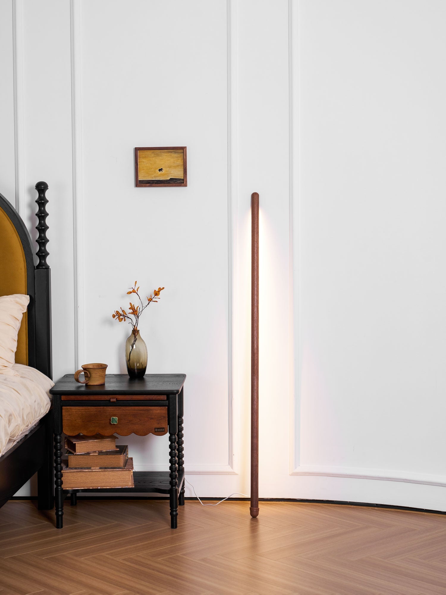 Stilbe - Slim Wood LED Floor Lamp