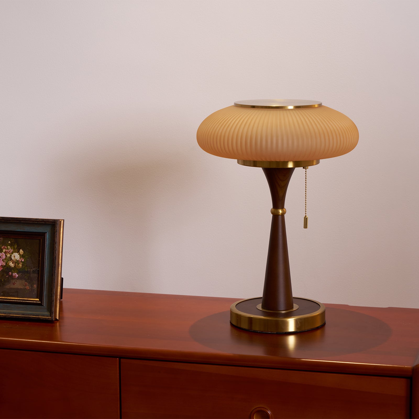 Thallo - Mushroom Glass Shade Table Lamp