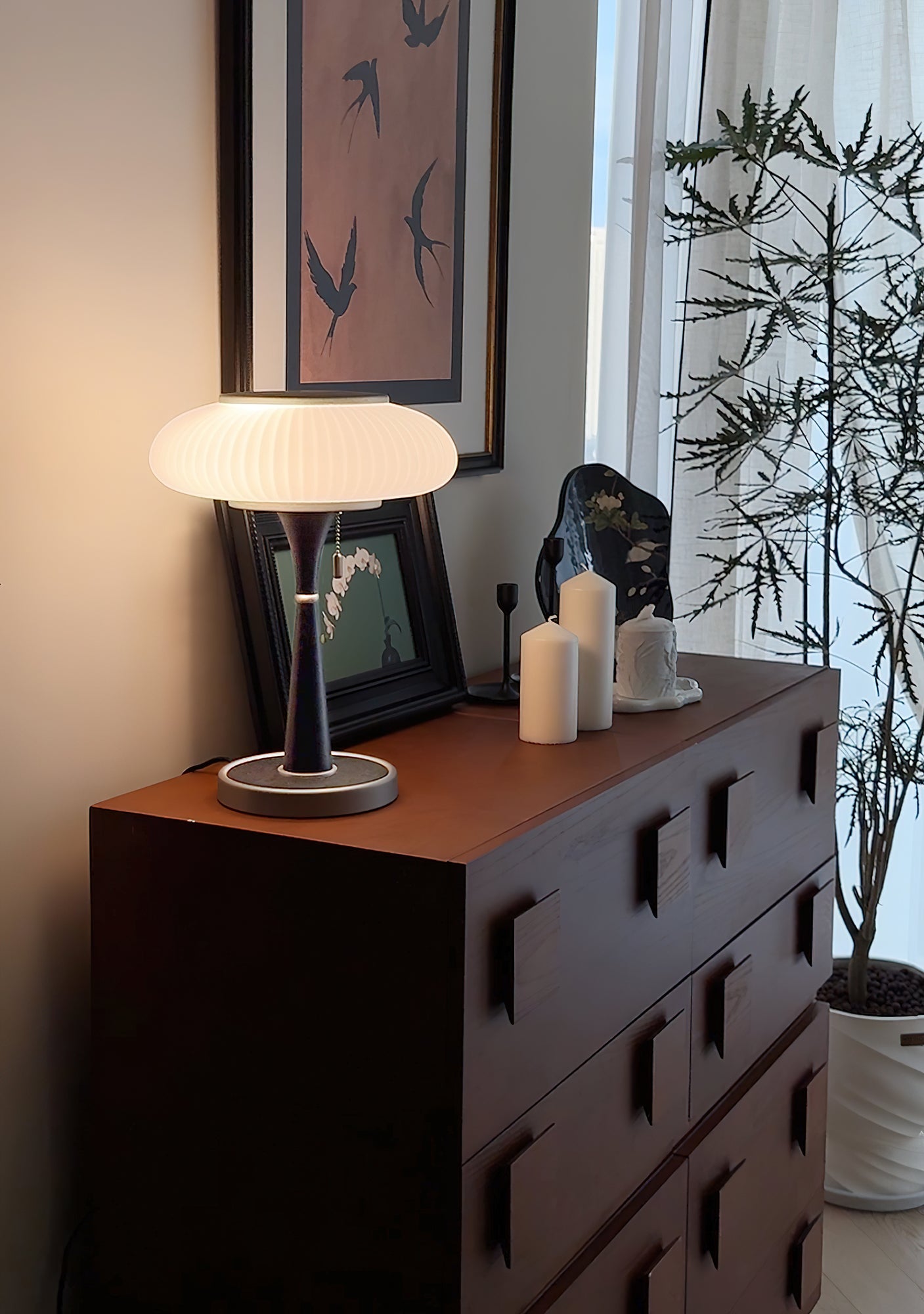 Thallo - Mushroom Glass Shade Table Lamp