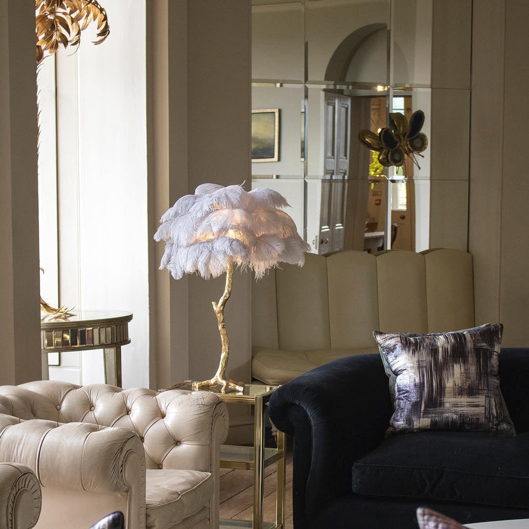 Aedon - Brass Ostrich Feather Table Lamp