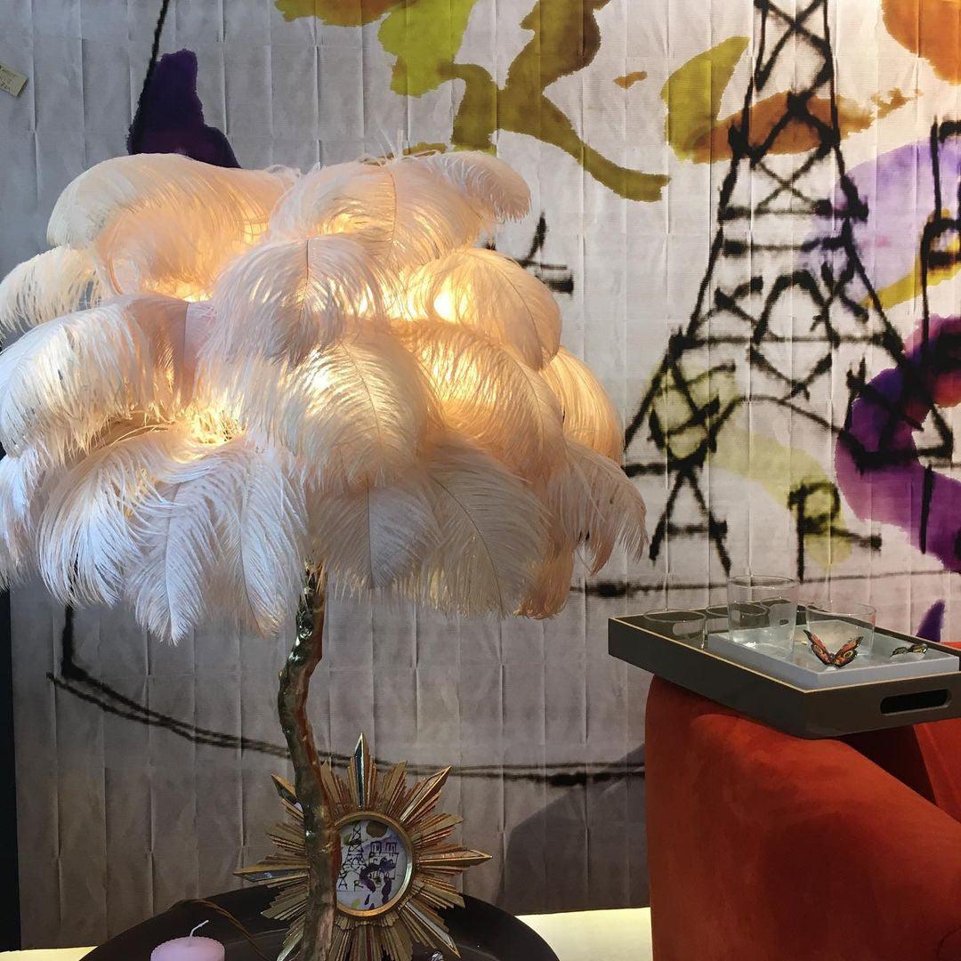 Aedon - Brass Ostrich Feather Table Lamp