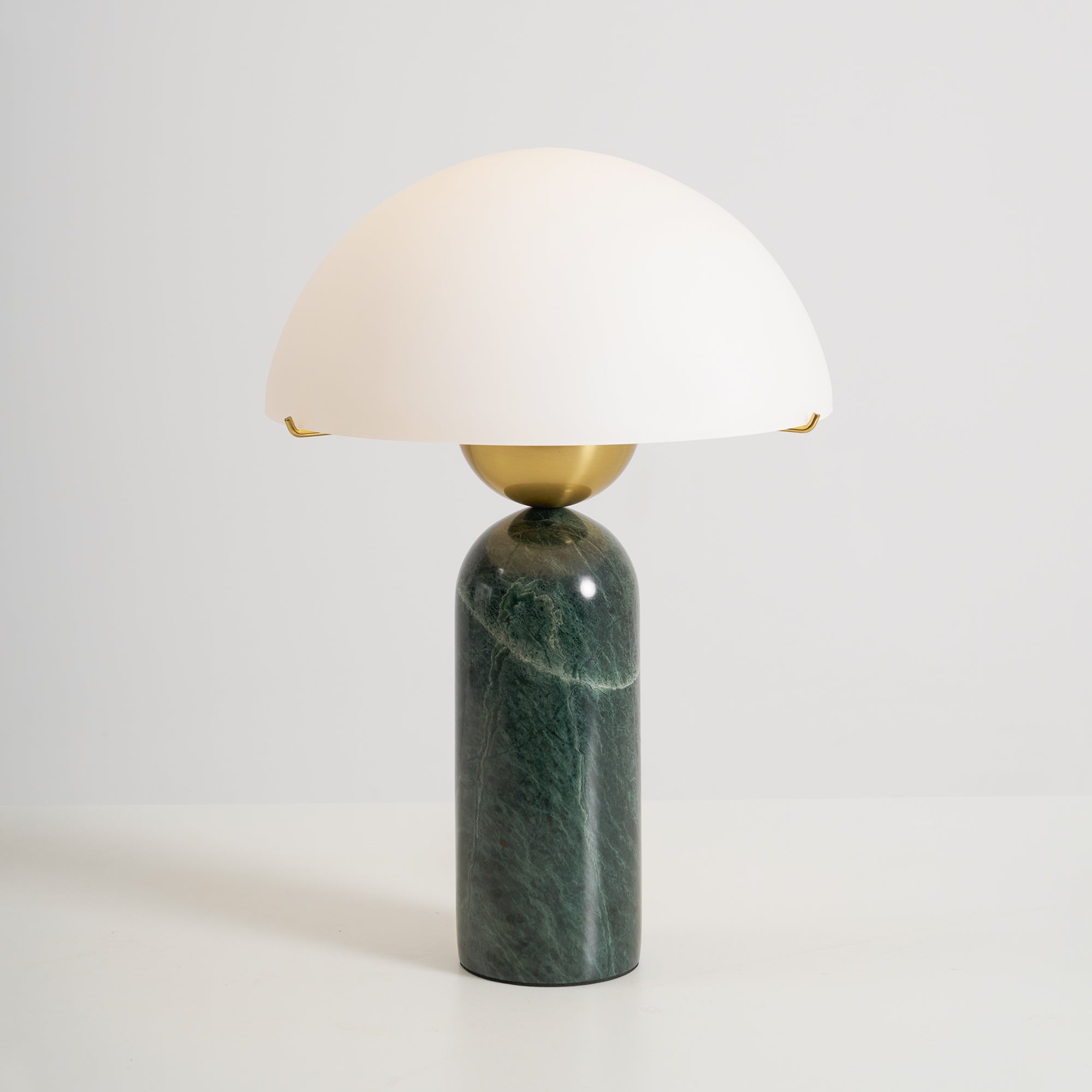 Chrysothemis - Alabaster Globe Table Lamp