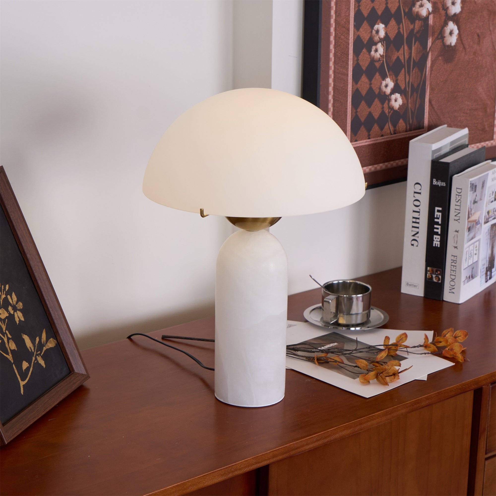 Chrysothemis - Alabaster Globe Table Lamp