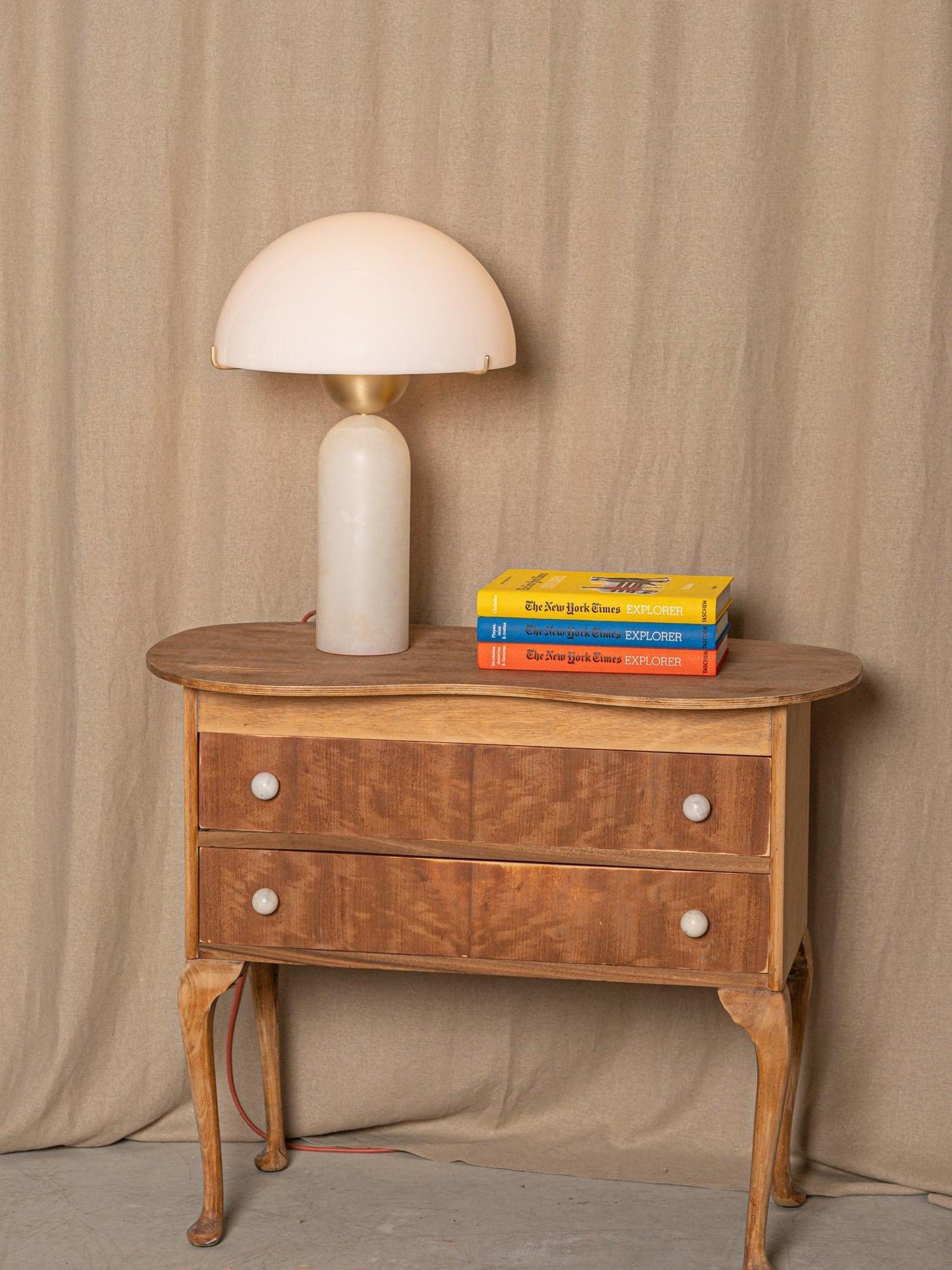 Chrysothemis - Alabaster Globe Table Lamp