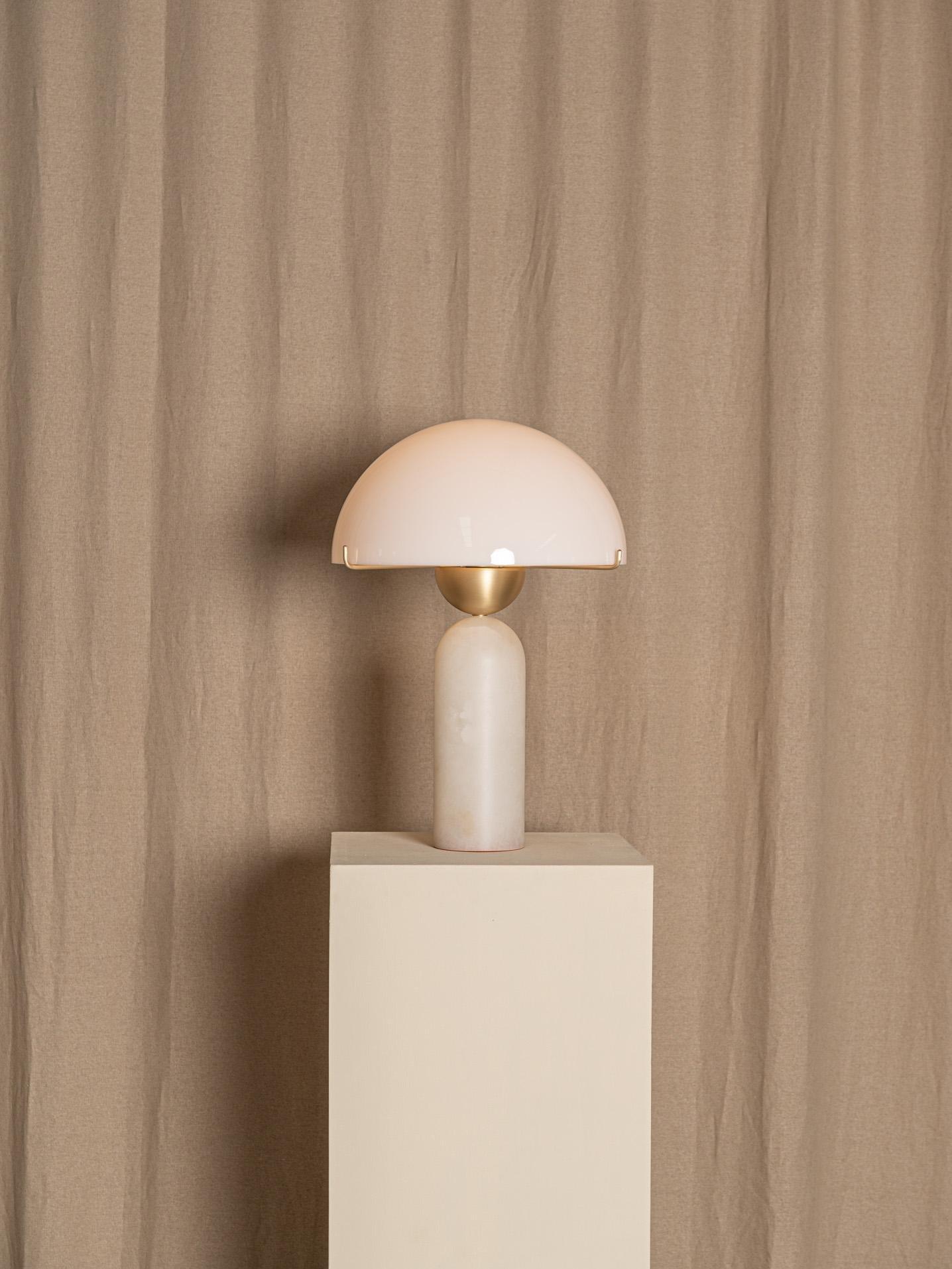 Chrysothemis - Alabaster Globe Table Lamp
