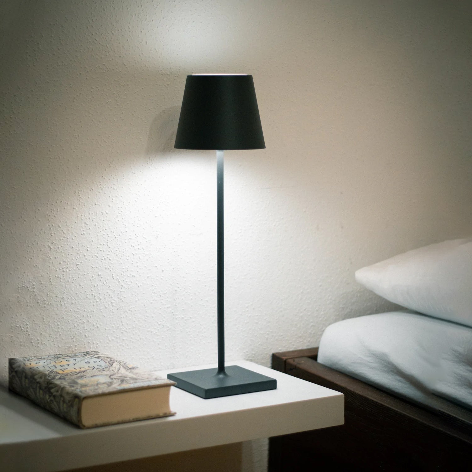 Ernie Cordless Rechargeable Table Lamp – detail 3