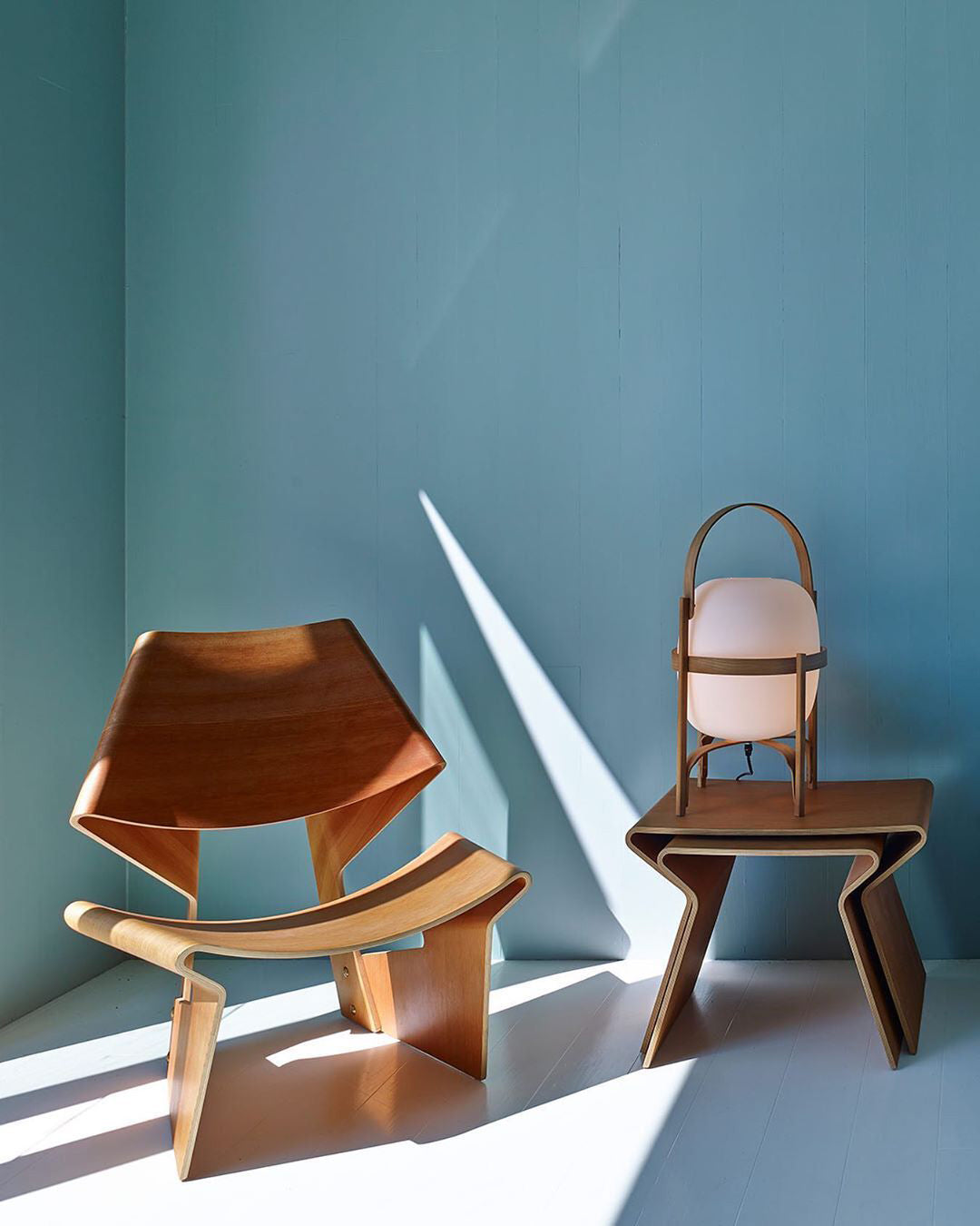 Pharos - Portable Wood and Glass Lantern Table Lamp