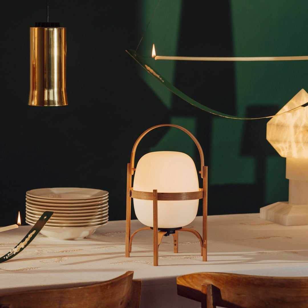 Portable_Lantern_Glass_Table_Lamp__114.jpg