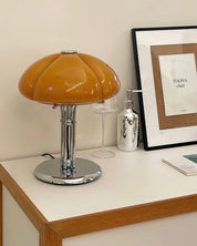Luther Orange Glass Clover Table Lamp – detail 8