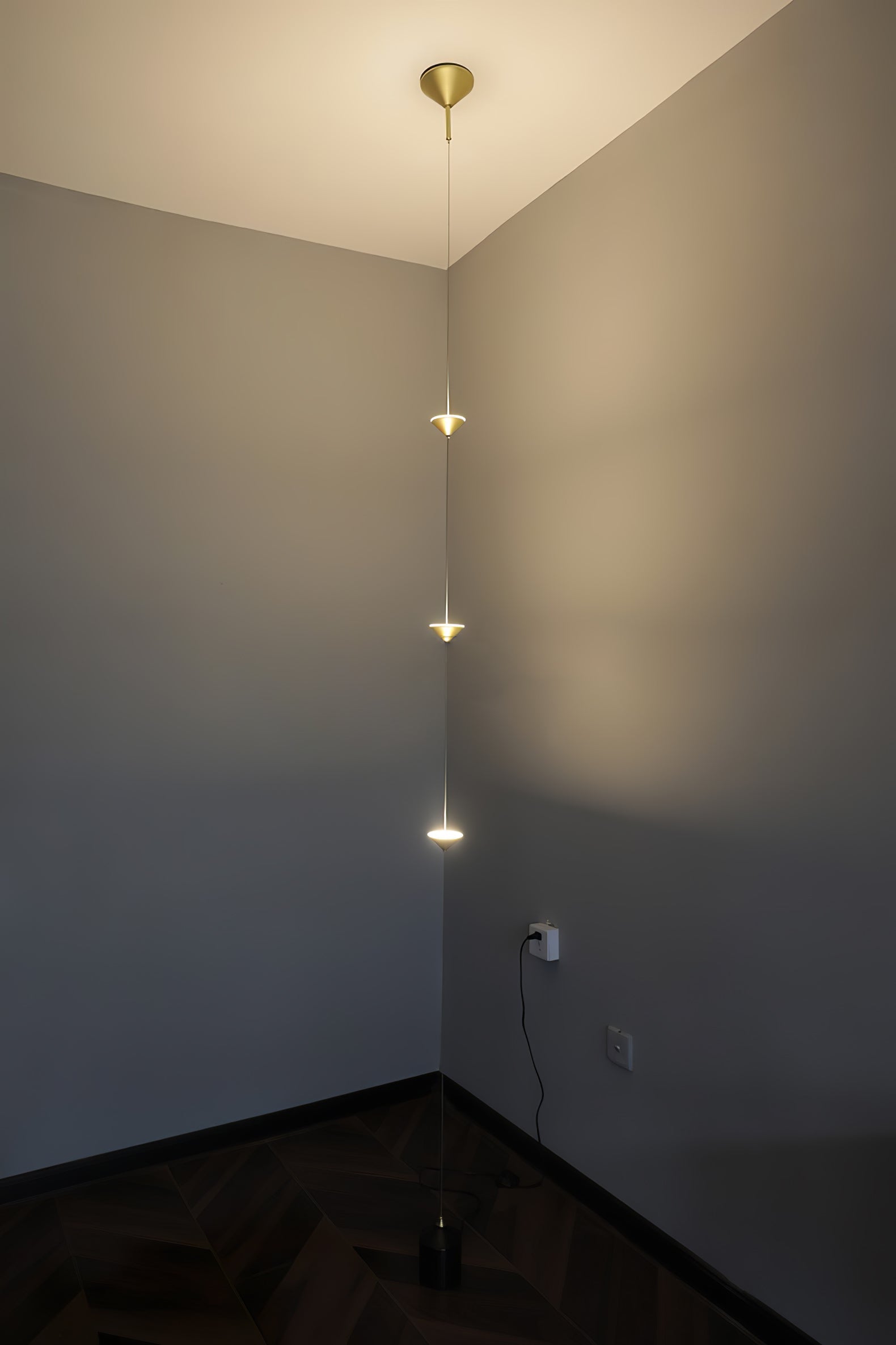 Ouranie - Floor-to-Ceiling Tension Cable Floor Lamp