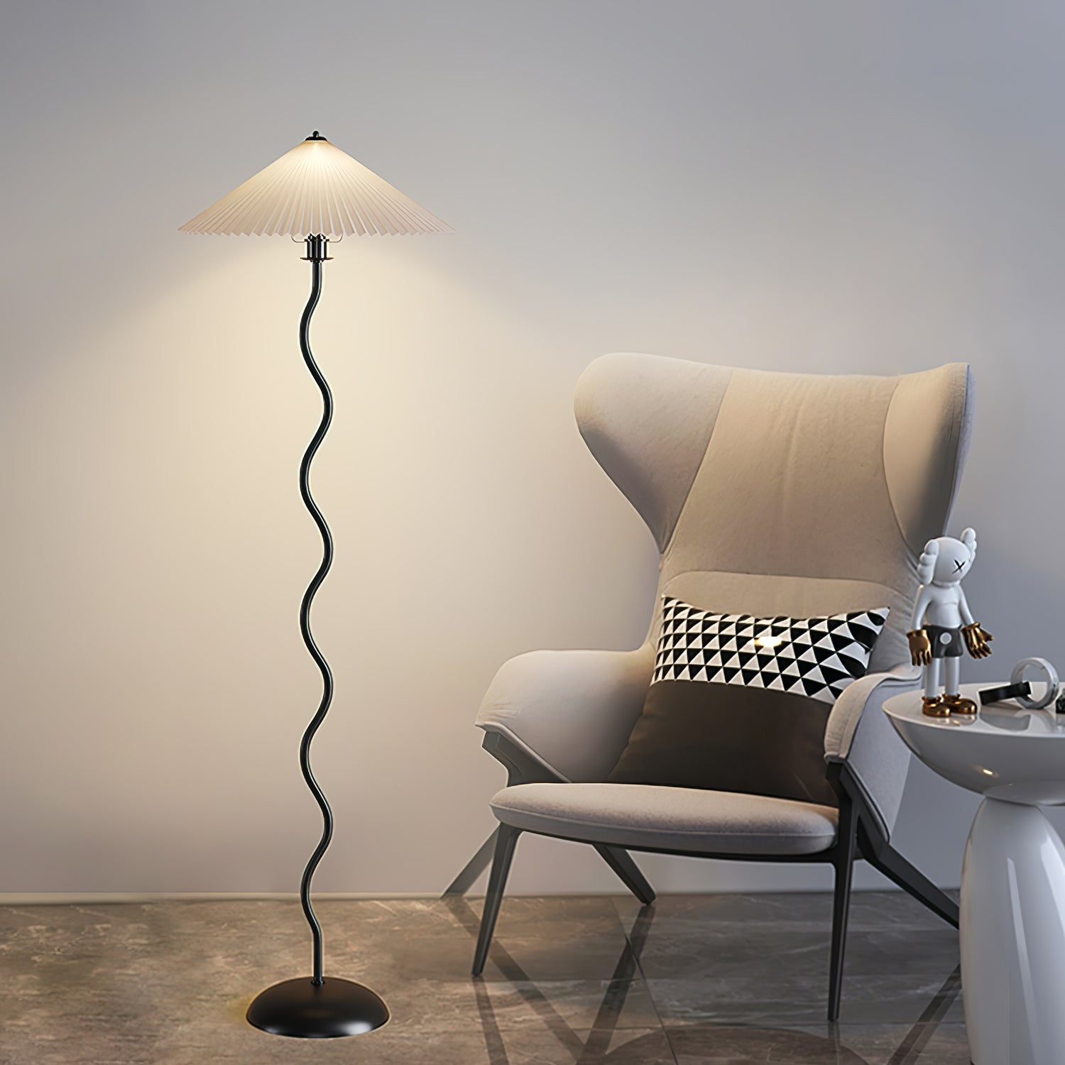 Maiandros - Black Metal Floor Lamp