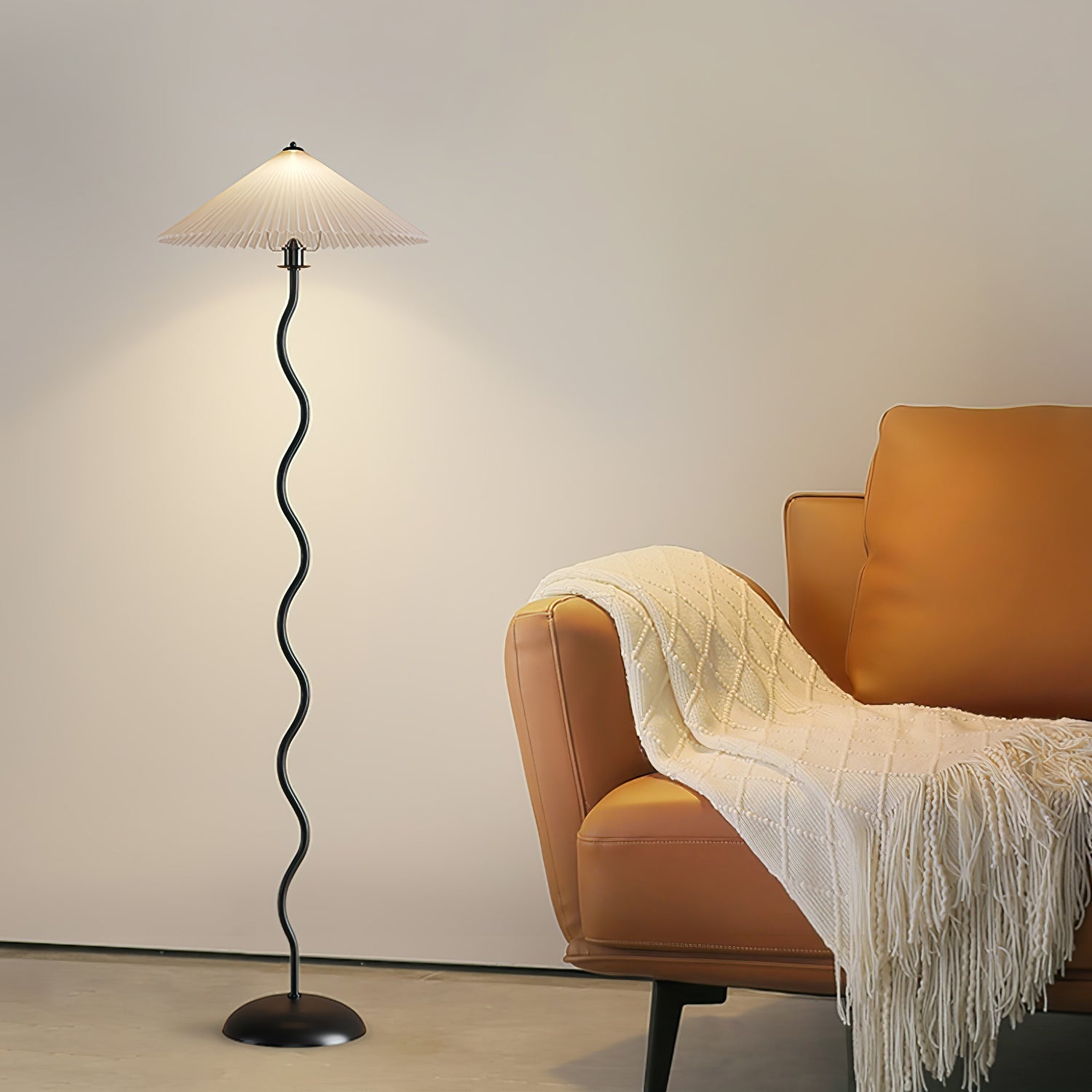 Maiandros - Black Metal Floor Lamp