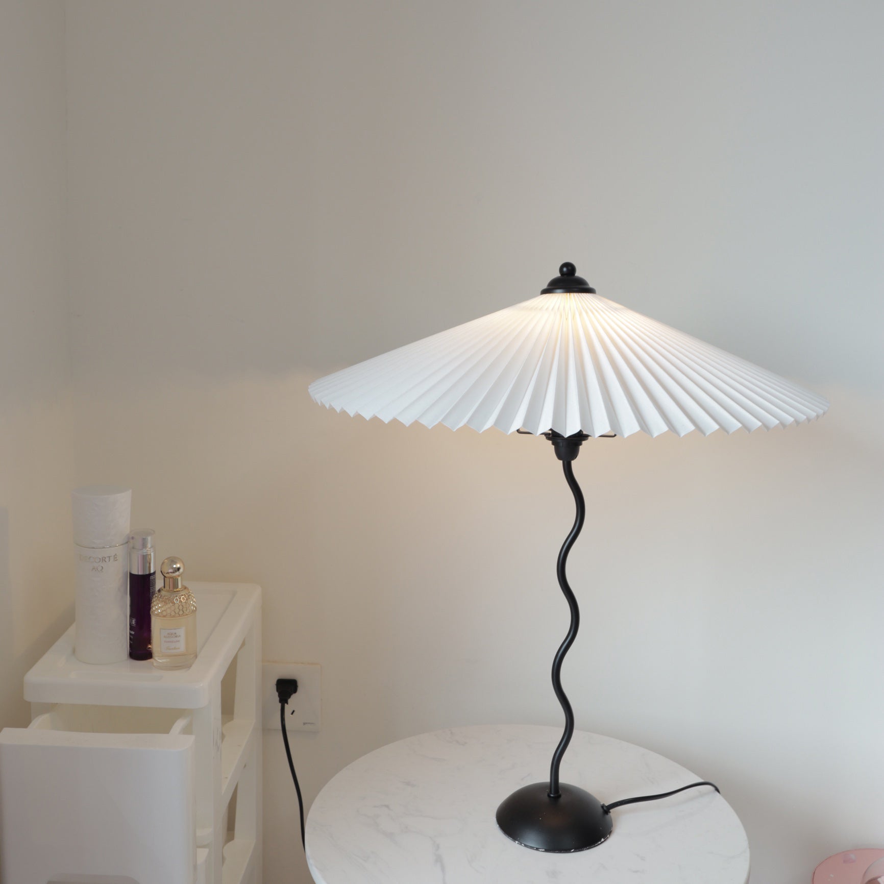 Oreithyia - Wavy Stem Pleated Shade Table Lamp