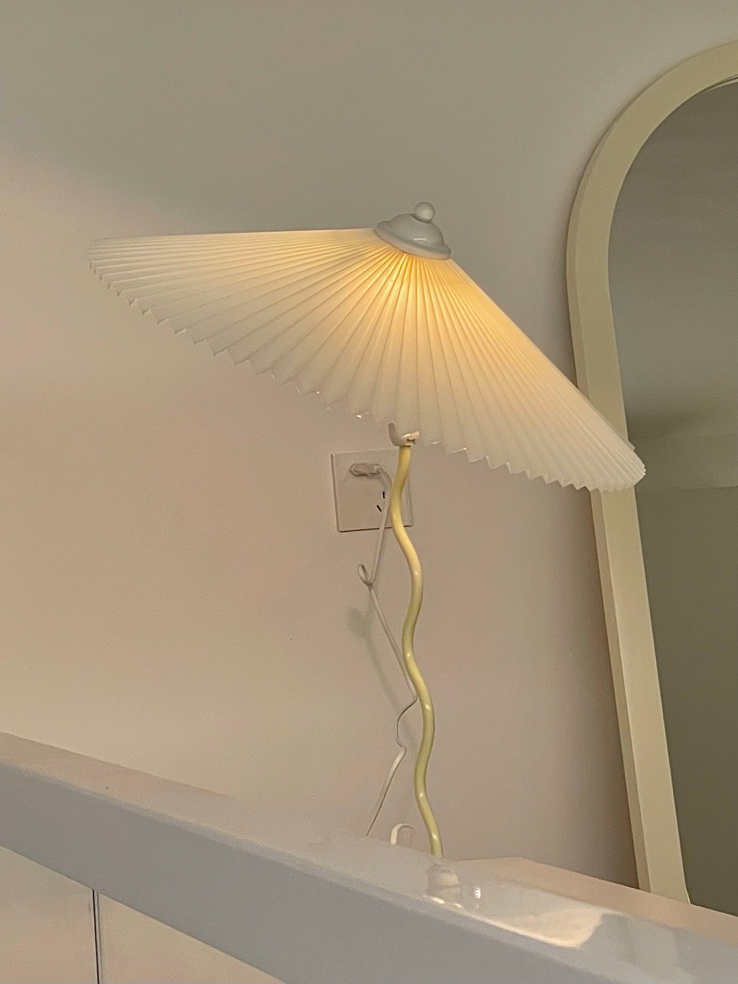 Oreithyia - Wavy Stem Pleated Shade Table Lamp