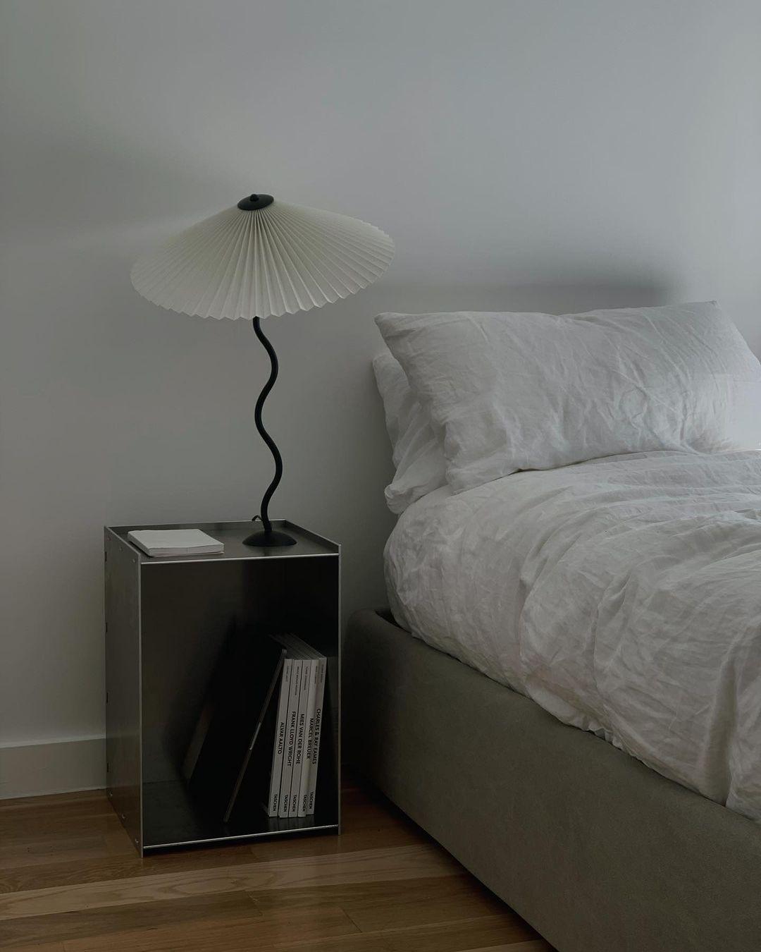 Oreithyia - Wavy Stem Pleated Shade Table Lamp