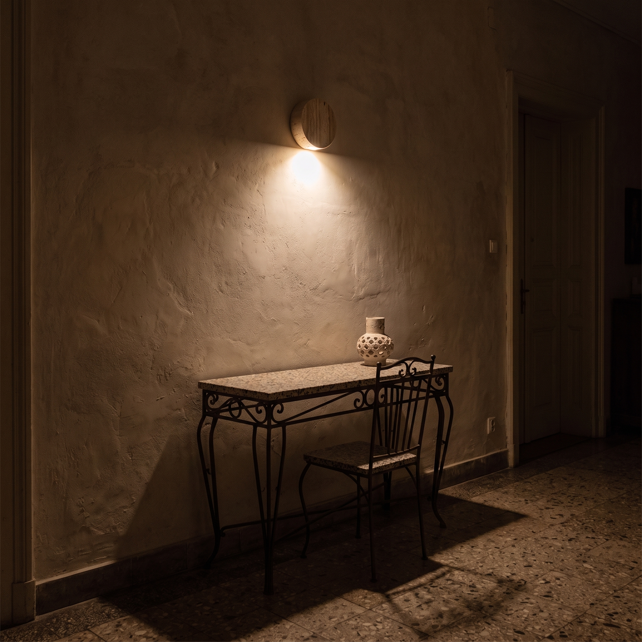 Nyssa wall light, lifestyle image 3