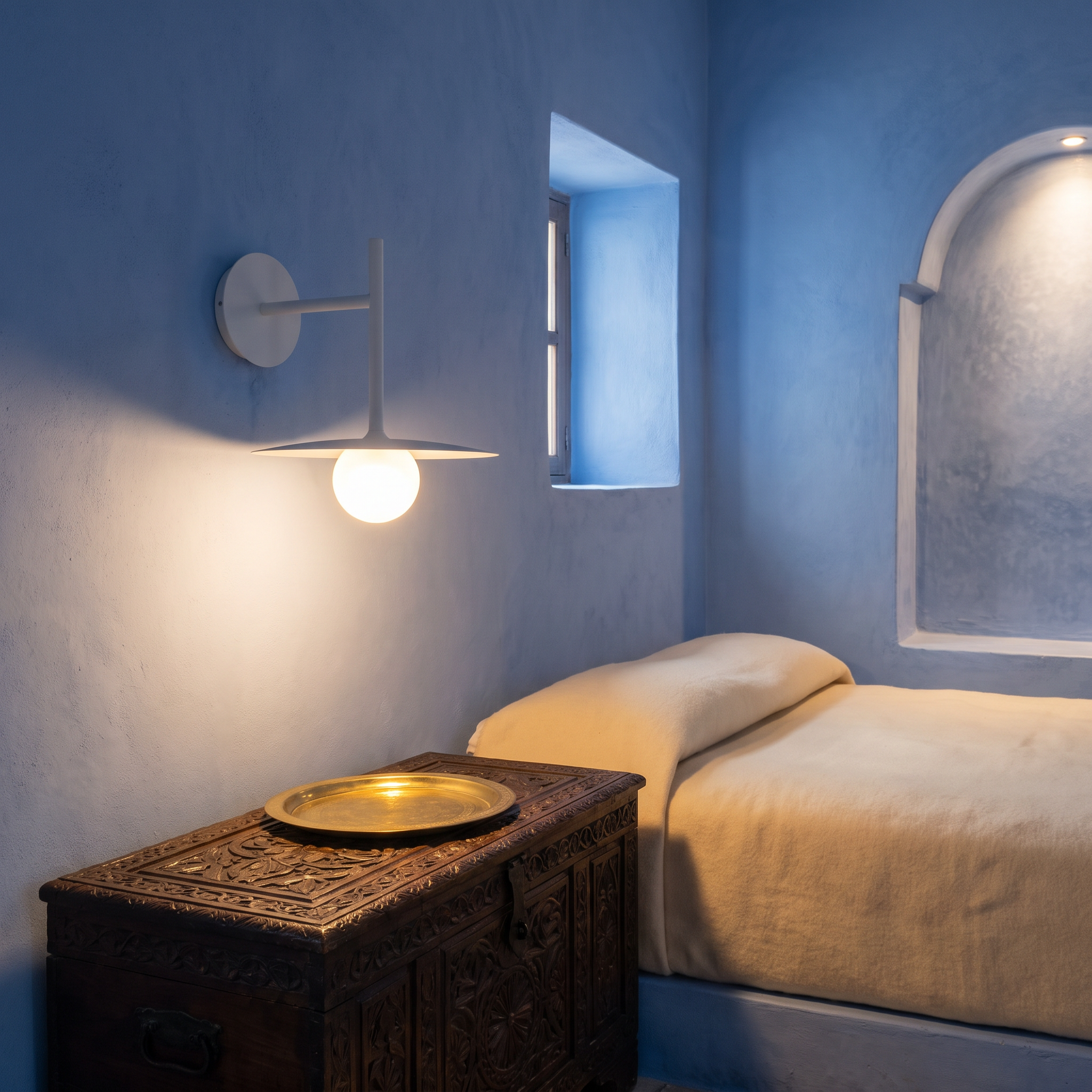 Hesione - Ironwork and Glass Wall Lamp companion interior view