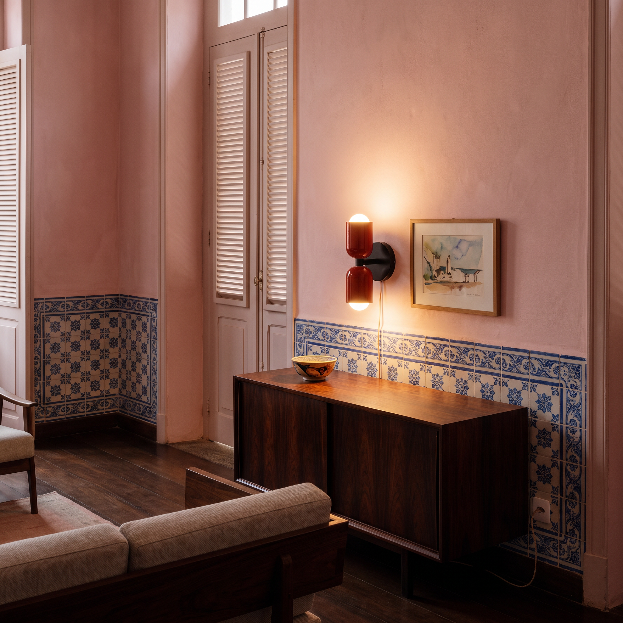 Phyllodoke - Two-Tone Double Wall Sconce companion interior view