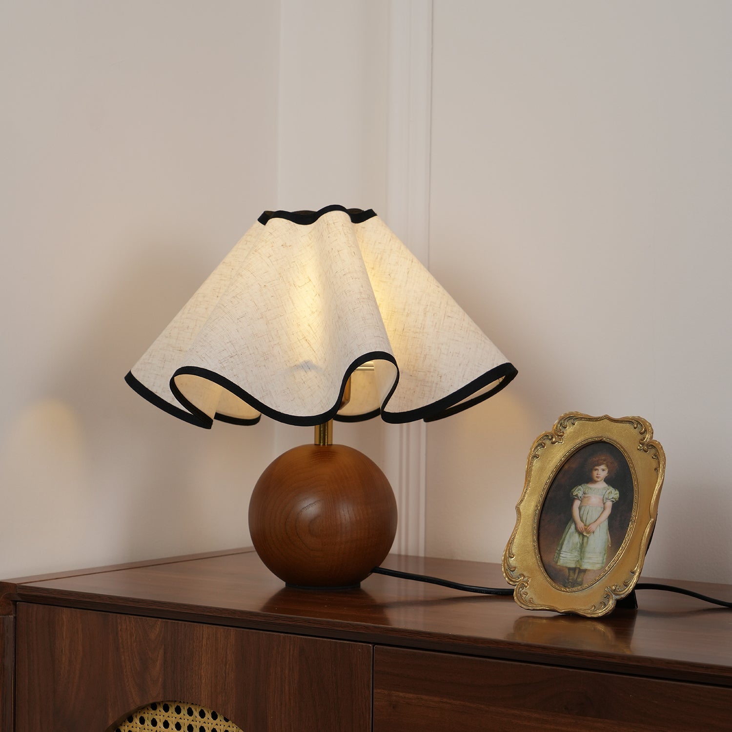 Kymothoe - Wave-Draped Linen Table Lamp