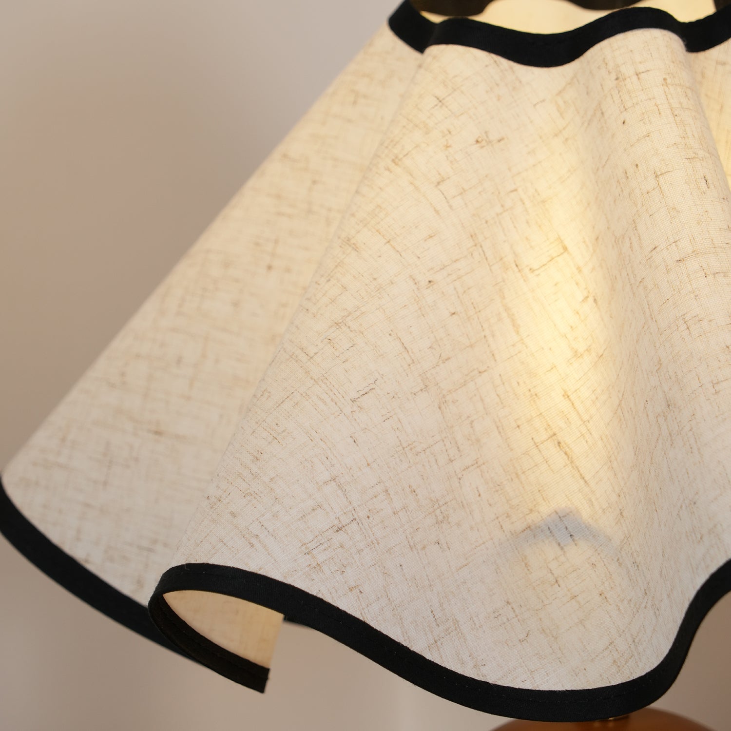 Kymothoe - Wave-Draped Linen Table Lamp