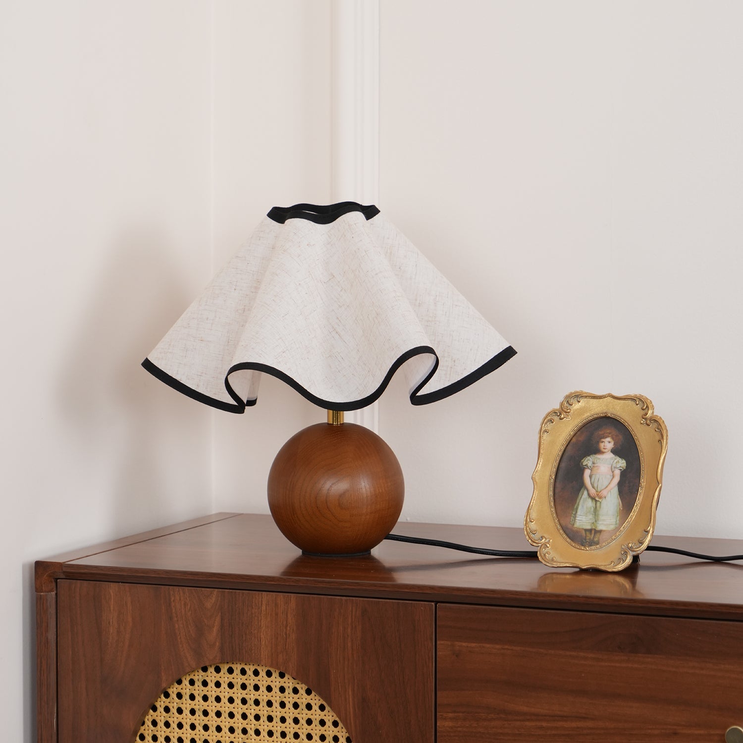 Kymothoe - Wave-Draped Linen Table Lamp